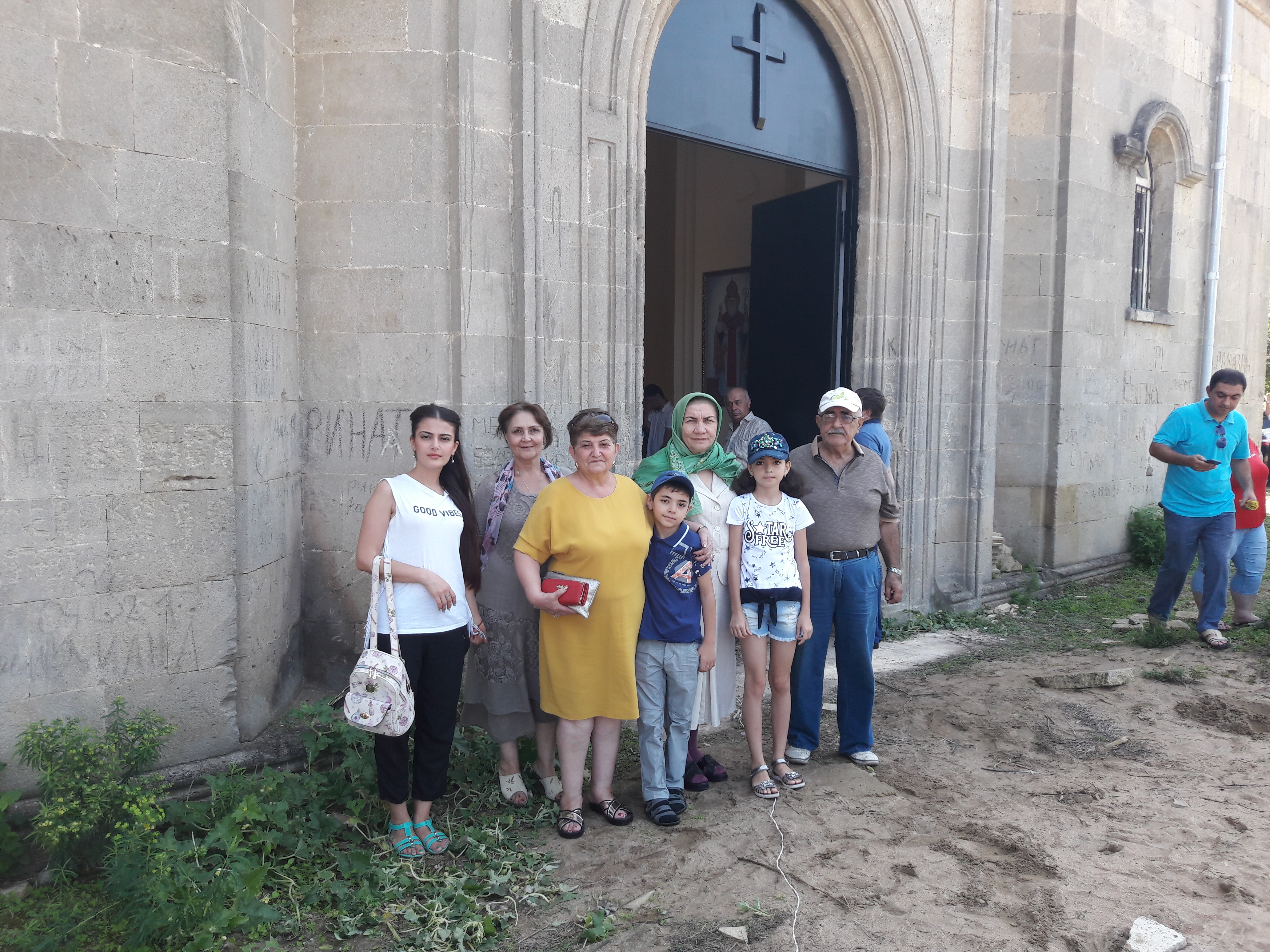 Главный специалист отдела культуры и туризма Гюльпери Мирзабалаева приняла участие на  празднике в церкви святого Григориса